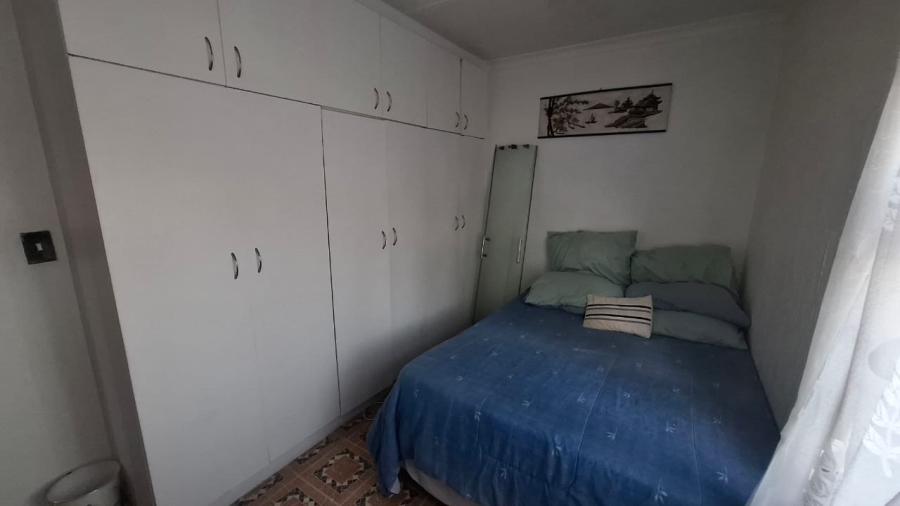 3 Bedroom Property for Sale in Lentegeur Western Cape